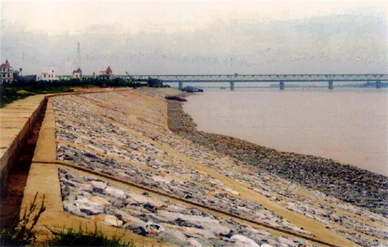 Dự án thuỷ lợi giảm nhẹ thiên tai đê Hà Nội