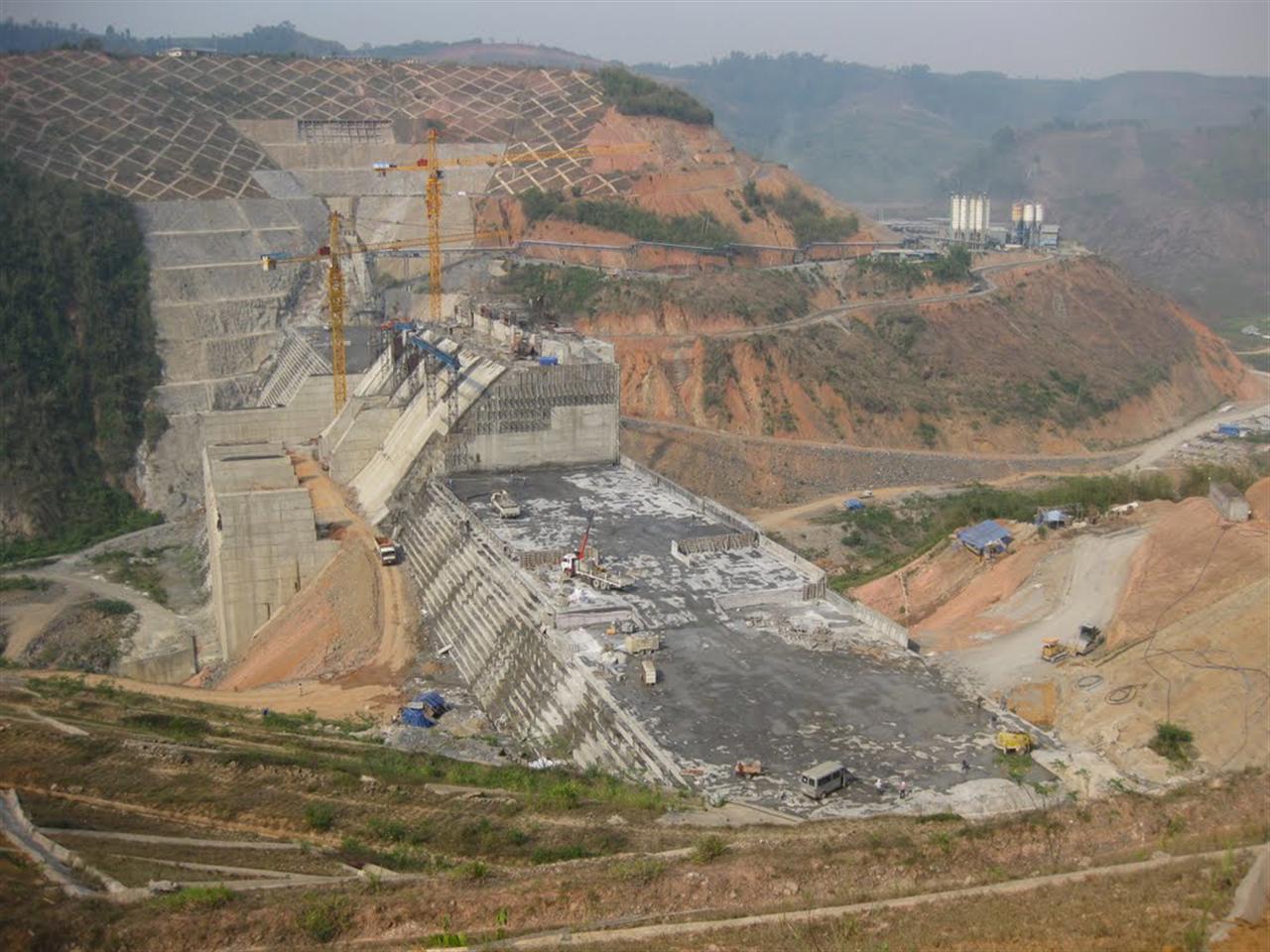 Hiện trạng công tác bê tông trong xây dựng kết cấu hạ tầng kỹ thuật thuộc lĩnh vực xây dựng ở Việt Nam