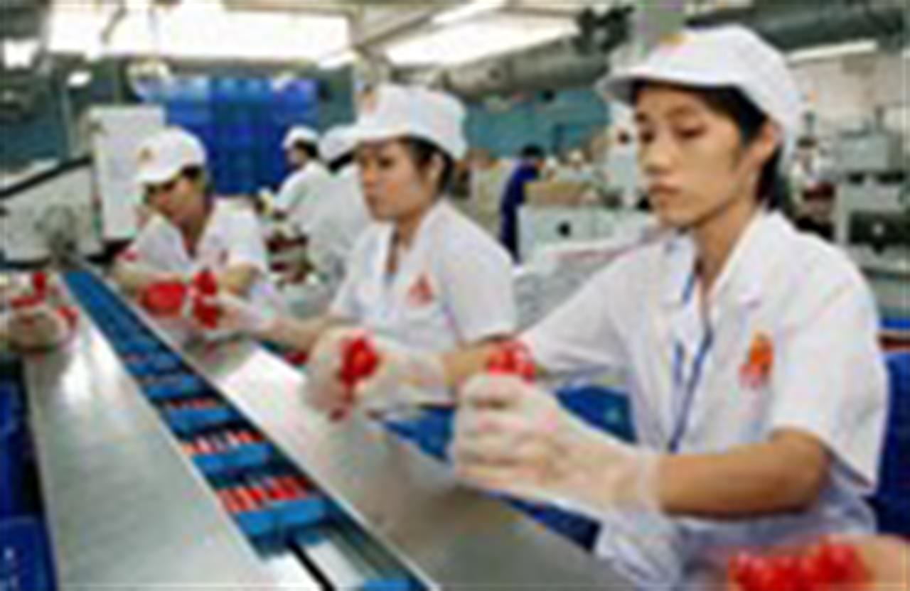 Tăng mức lương tối thiểu vùng từ 1/1/2014