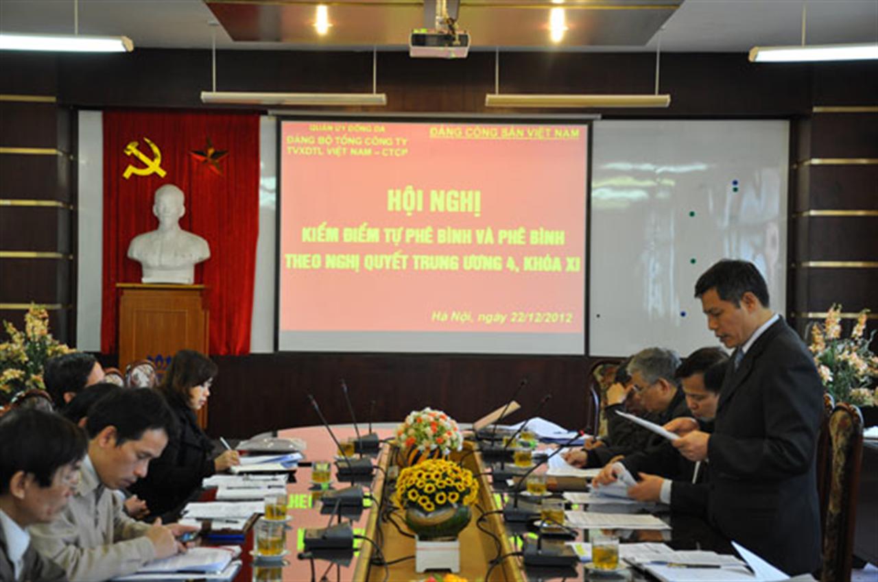 Hội nghị kiểm điểm tự phê bình và phê bình theo Nghị quyết Trung ương 4, Khóa XI