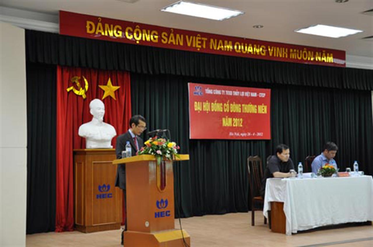 Đại hội đồng cổ đông thường niên năm 2012