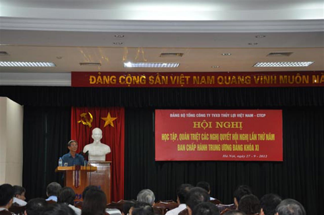 Hội nghị học tập, quán triệt các nghị quyết hội nghị lần thứ 5 Ban chấp hành TW Đảng khóa XI