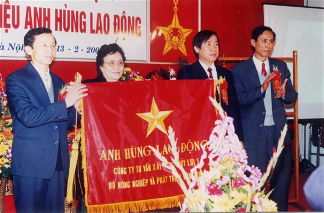 DANH HIỆU CAO QUÝ ĐƯỢC ĐẢNG VÀ NHÀ NƯỚC PHONG TẶNG