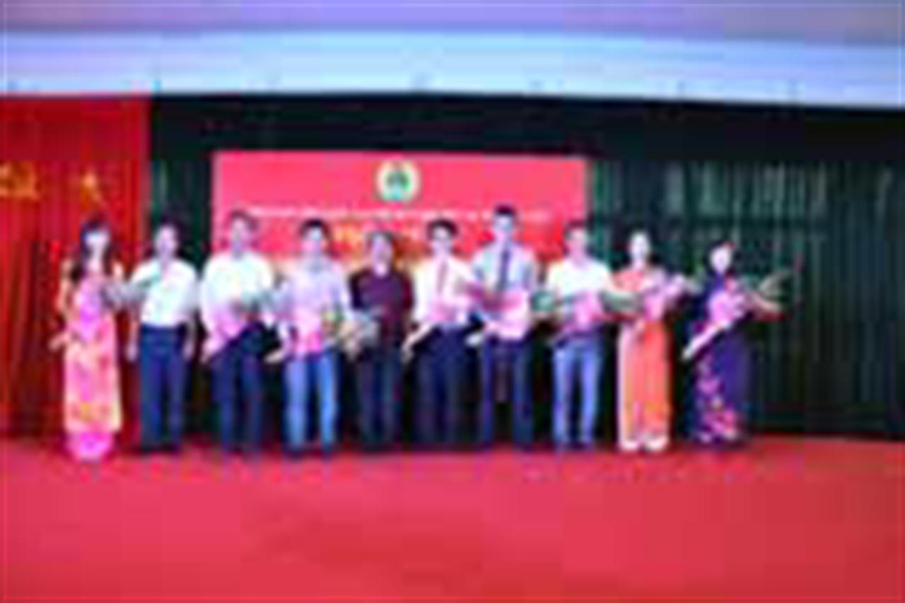 Công đoàn Tổng công ty TVXD Thủy lợi Việt Nam-CTCP tổ chức kỷ niệm 85 năm ngày thành lập Công đoàn Việt Nam (28/7/1929-28/7/2014)