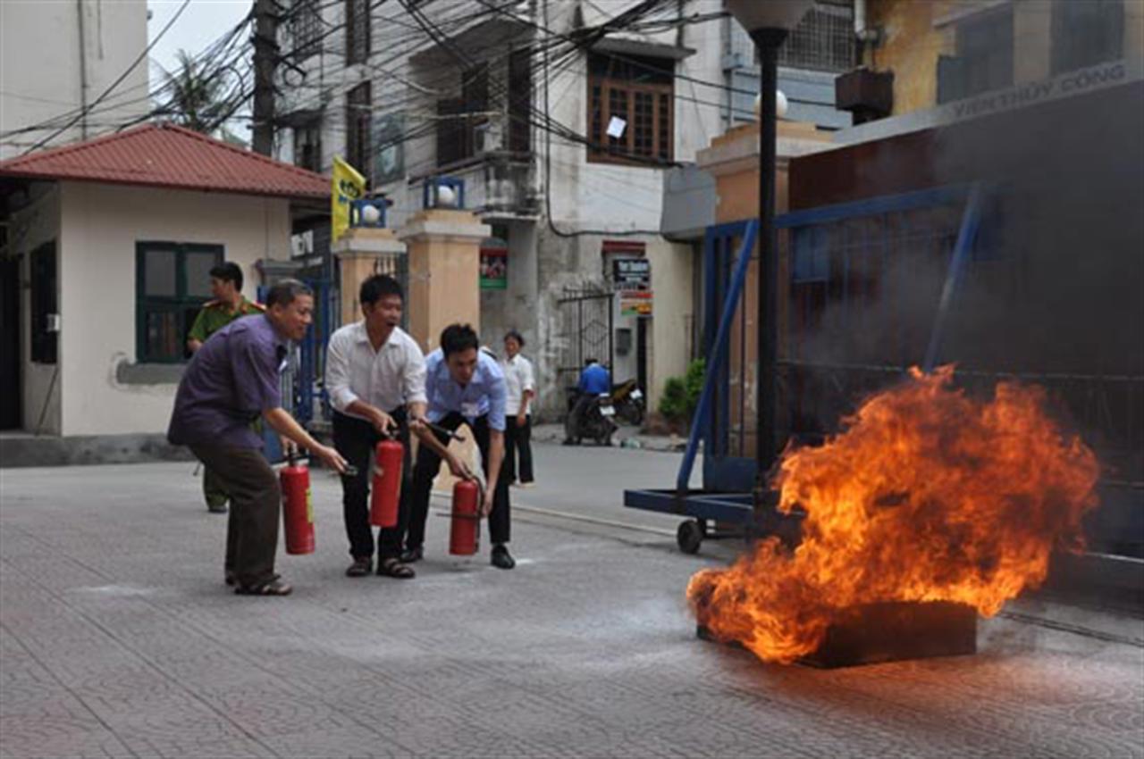 HEC Tổ chức tập huấn phương án PCCC năm 2012 cho Người lao động