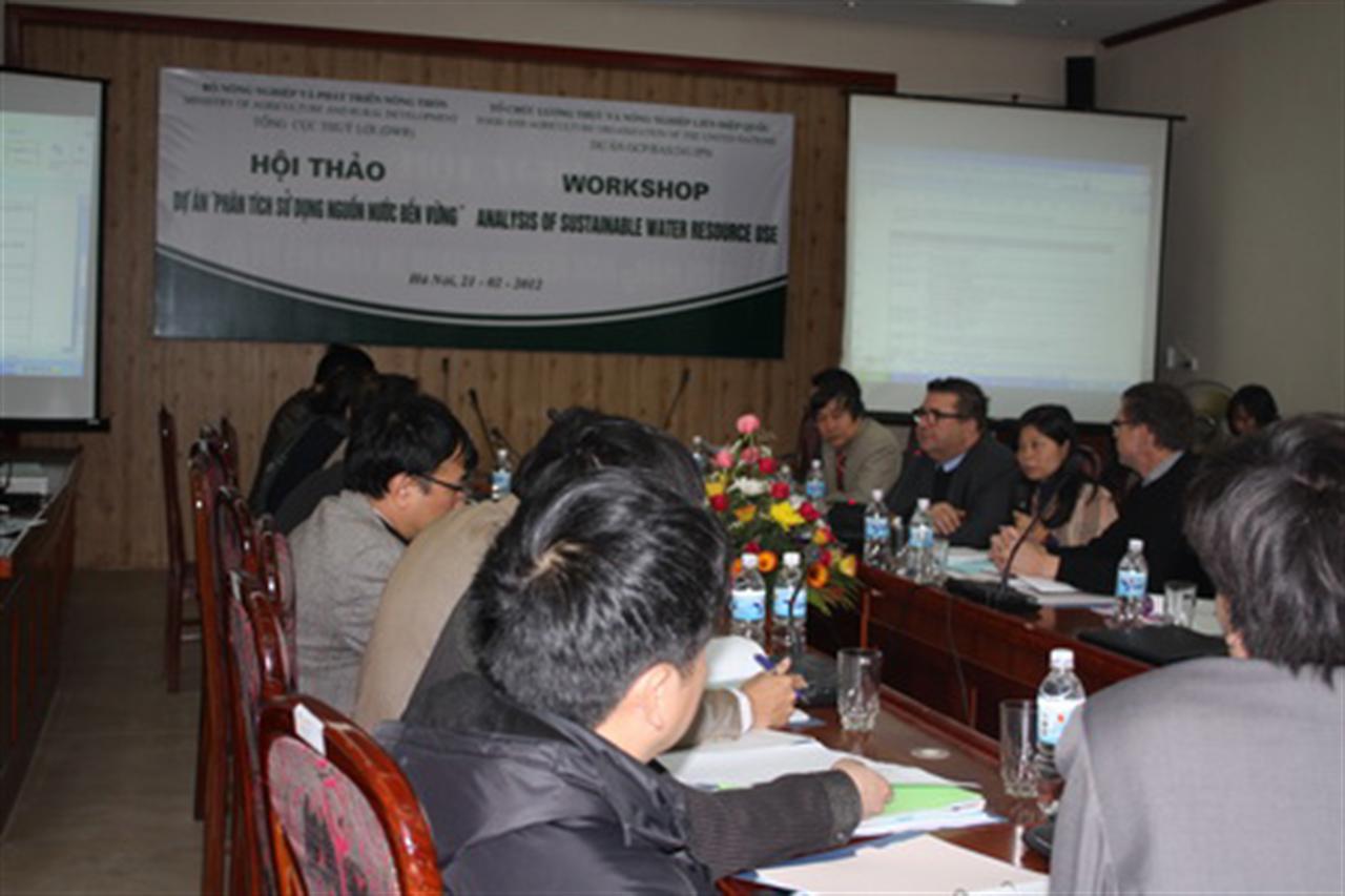 Hội thảo "Phân tích về sử dụng nguồn nước bền vững”