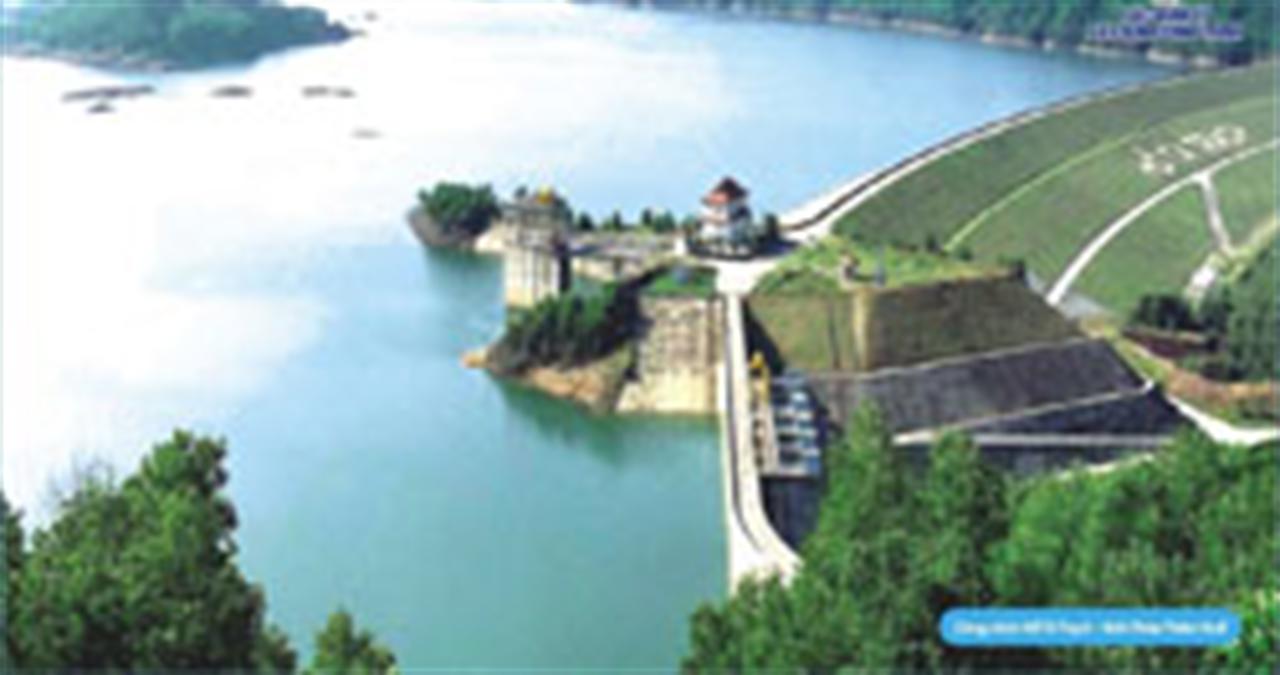 Toàn cảnh công trình Hồ chứa nước Nước Trong, tỉnh Quảng Ngãi