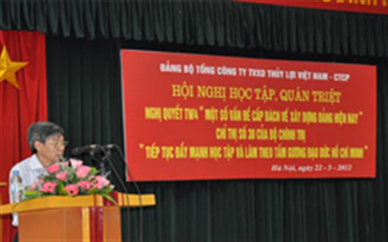 Hội nghị học tập làm theo tấm gương đạo đức Hồ Chí Minh