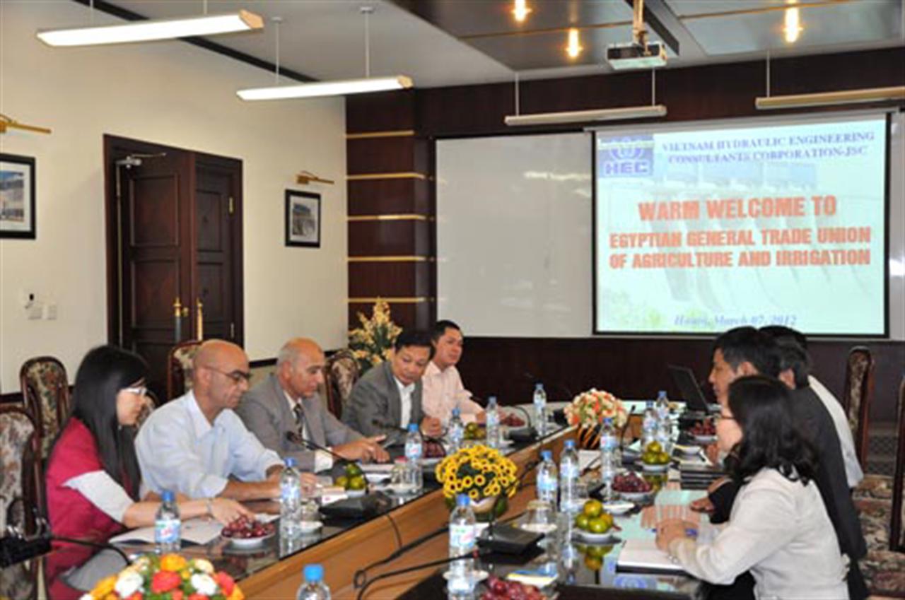 Hôi nghị Tổng kết công tác Công đoàn năm 2011, phương hướng nhiệm vụ 2012 của Công đoàn HEC